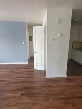 3900 43rd Ave-Unit -Unit 4 in Sacramento, CA - Building Photo - Building Photo