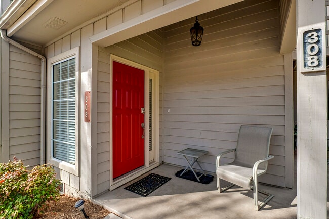 308 Chota View Pl in Loudon, TN - Building Photo - Building Photo