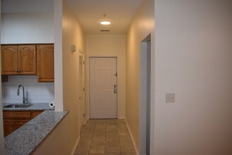 815 Dominick Ct in South Plainfield, NJ - Building Photo - Building Photo