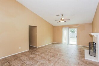 500 Myrtle Dr in Arlington, TX - Building Photo - Building Photo