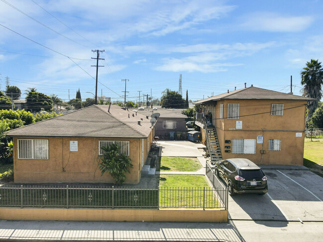 1401 S Willowbrook Ave in Compton, CA - Building Photo - Building Photo