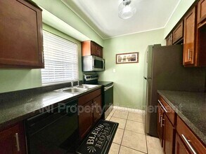 3288 S Bumby Ave in Orlando, FL - Building Photo - Building Photo