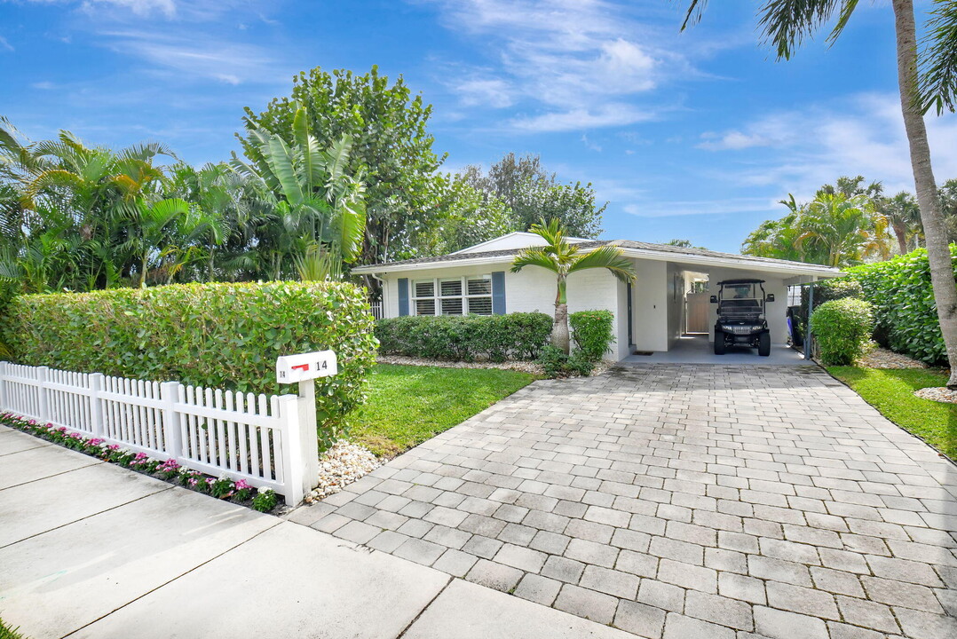 14 NE 5th St in Delray Beach, FL - Foto de edificio