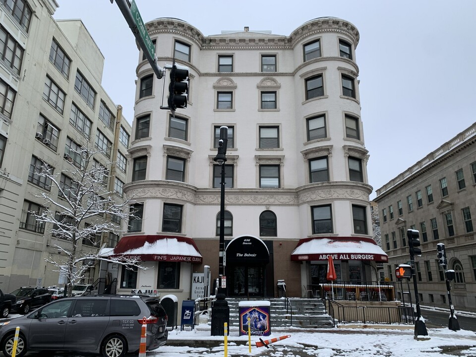 654 Beacon St in Boston, MA - Foto de edificio