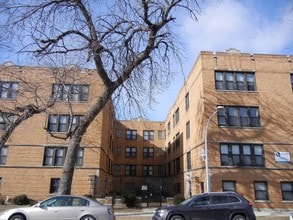 7110 S Cornell Ave in Chicago, IL - Building Photo - Building Photo