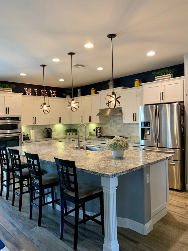 property at 4623 S Leisure Way