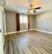 7016 Hagar Ave in Niagara Falls, ON - Building Photo - Building Photo