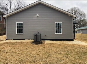 1110 Thurmond St in Winston-Salem, NC - Building Photo - Building Photo