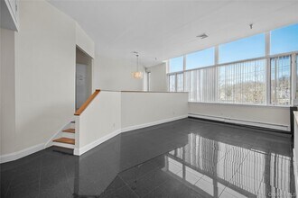 520 Ashford Ave in Ardsley, NY - Building Photo - Building Photo