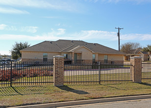 Oak Timber White Settlement in White Settlement, TX - Foto de edificio - Building Photo