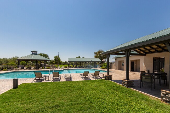 property at 1158 E Silversmith Trail