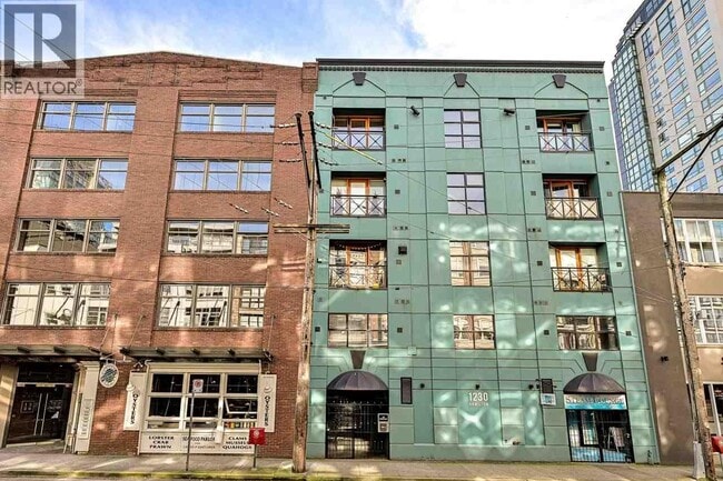 property at 1230-1230 Hamilton St