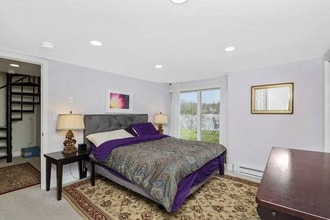 64 Shore Rd in Wellesley, MA - Building Photo - Building Photo