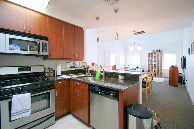 157 Auburn St, Unit 1