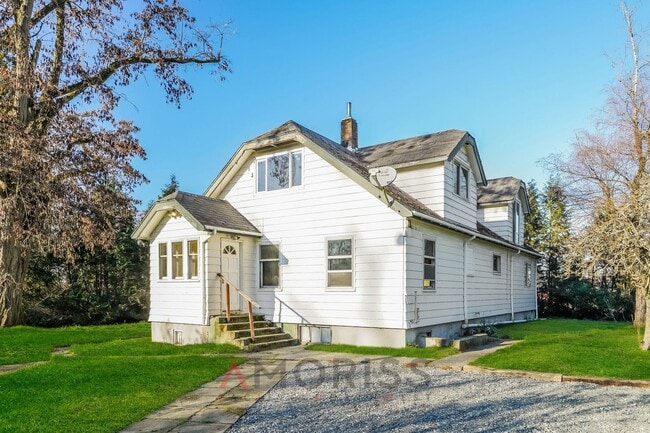 property at 10512 224th St E