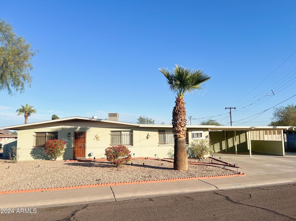 1512 W Huntington Dr in Tempe, AZ - Building Photo