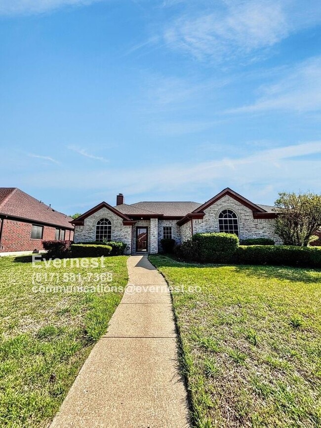 property at 1608 Willow Creek