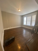 6500 S Cottage Grove Ave in Chicago, IL - Building Photo - Building Photo