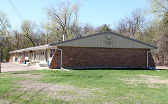 Medicine Lake Villa''s Apartments