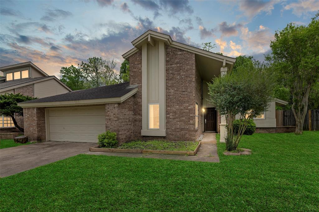12819 Grand Cross Ln in Houston, TX - Building Photo