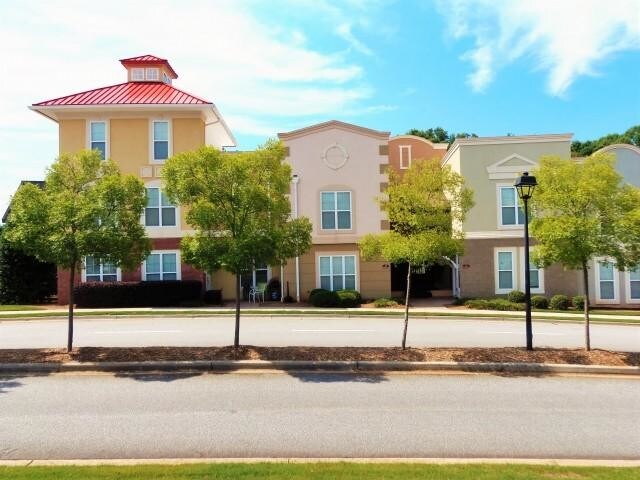 The Villages at Town Creek in Pendleton, SC - Building Photo