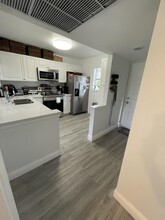 7101 Golf Colony Ct in Greenacres, FL - Building Photo - Building Photo