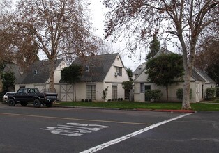 607 E Marshall St in Turlock, CA - Building Photo - Building Photo