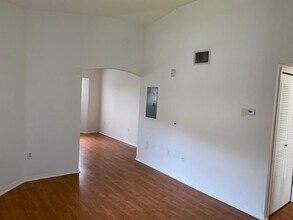 22901 SW 88th Pl in Cutler Bay, FL - Foto de edificio - Building Photo