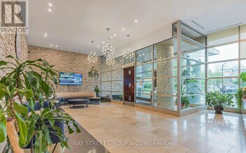 3939-3939 Duke of York Blvd in Mississauga, ON - Building Photo - Building Photo