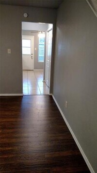 2017 Paisley Dr photo'