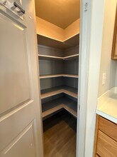 607 Meadowbrook Dr in Nampa, ID - Foto de edificio - Building Photo