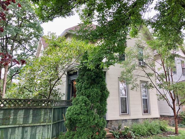 East End Duplex in Rochester, NY - Building Photo - Other