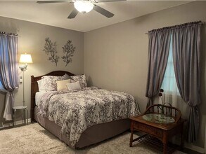 1909 Robin Rd in Waterloo, IA - Building Photo - Building Photo