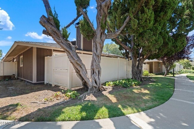 28551 Conejo View Dr in Agoura Hills, CA - Building Photo - Building Photo
