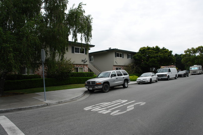 801 Walnut in San Carlos, CA - Building Photo - Building Photo