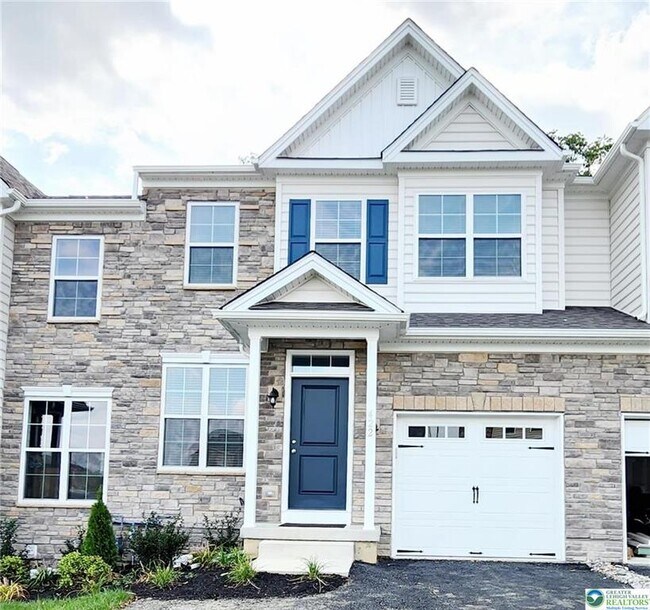 422 Gray Feather Way in Allentown, PA - Building Photo - Building Photo