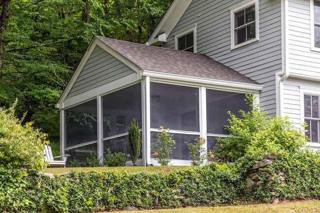 60 Macedonia Brook Rd in Kent, CT - Building Photo - Building Photo