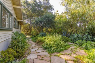 2880 Ladera Rd in Ojai, CA - Building Photo - Building Photo