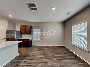 621 Gleaner Wy in Locust Grove, GA - Building Photo - Building Photo