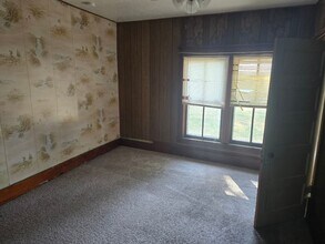 117 S Rutledge St in Paullina, IA - Building Photo - Building Photo