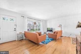 10028 Greenock Rd in Silver Spring, MD - Building Photo - Building Photo