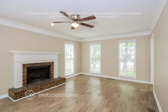 195 Farm Hill Cir in Roswell, GA - Foto de edificio - Building Photo