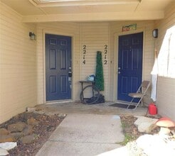 2214 Bernard St in Denton, TX - Building Photo - Building Photo