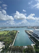 888 Biscayne Blvd, Unit 2211 in Miami, FL - Building Photo - Building Photo