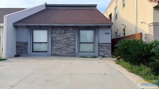 property at 106 W Morningside Dr