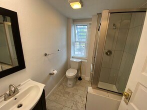 866 Dennison Ave in Columbus, OH - Building Photo - Building Photo
