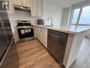 1424 19th Ave in Richmond Hill, ON - Building Photo - Building Photo