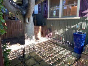 1318 N McCadden Pl, Unit 1318.5 in Los Angeles, CA - Building Photo - Building Photo