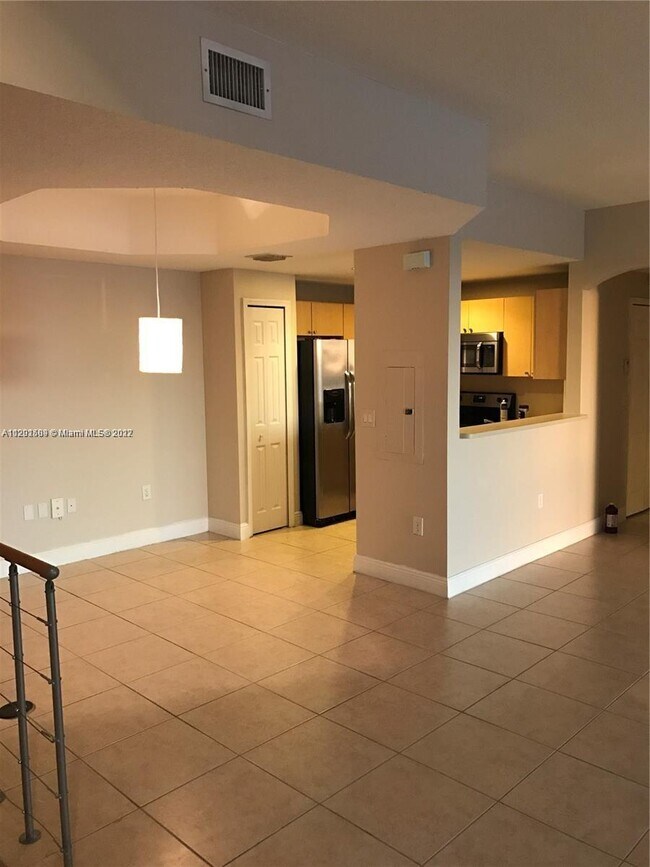 6340 NW 114th Ave-Unit -136 in Doral, FL - Building Photo - Building Photo