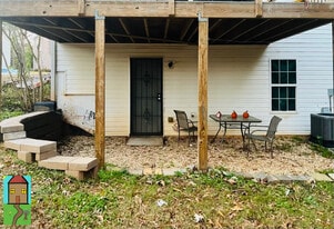 3968 Cress Way Run, Unit Basement in Decatur, GA - Building Photo